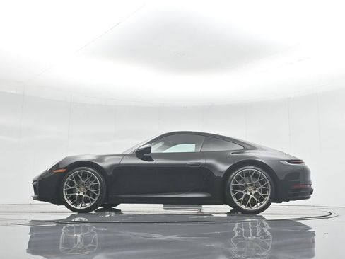 Used 2023 Porsche 911 Carrera image 54