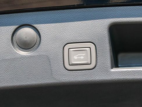 New 2026 Chevrolet Equinox RS AWD/4WD image 9