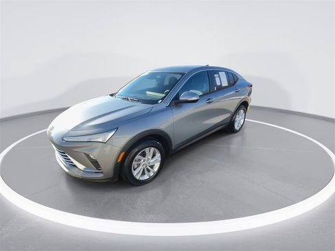 Used 2025 Buick Envista Preferred w/ Convenience I Package image 4