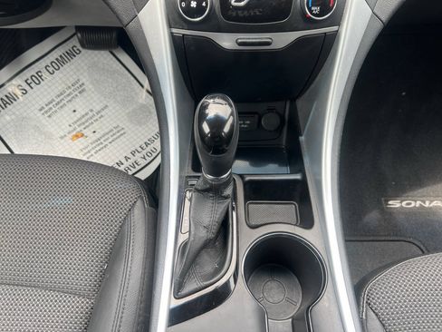 Used 2012 Hyundai Sonata SE FWD image 16
