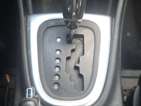 Used 2013 Dodge Avenger SE FWD image 27
