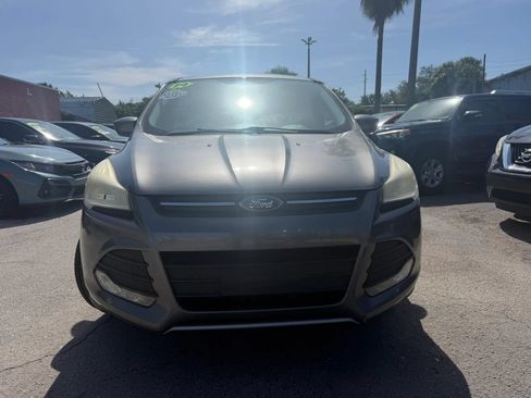 Used 2014 Ford Escape SE FWD image 2