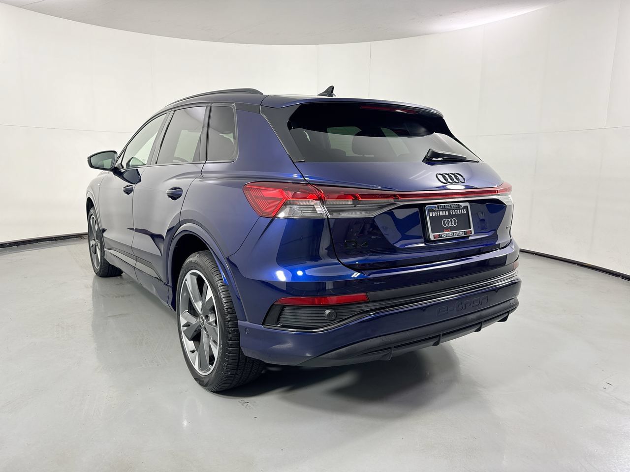 Used 2023 Audi Q4 e-tron Prestige w/ Black Optic Package AWD/4WD image 5