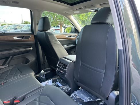 New 2026 Volkswagen Atlas SE image 49
