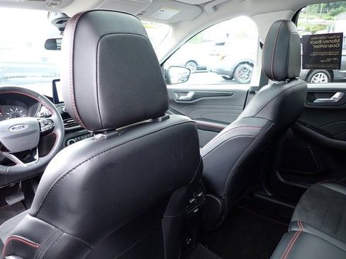 Certified 2022 Ford Escape SEL w/ SEL Stealth AWD Package image 18