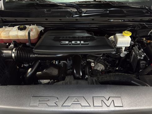 Used 2020 RAM 1500 Laramie AWD/4WD image 42