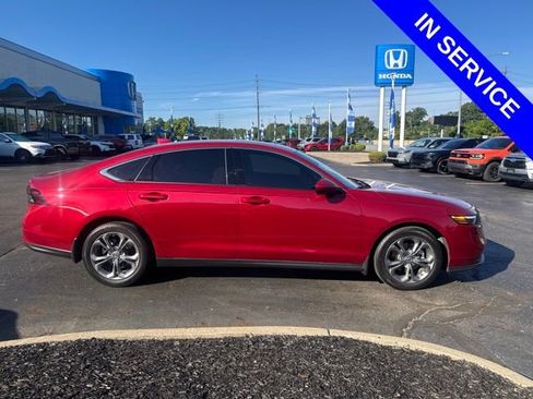Used 2023 Honda Accord EX image 4