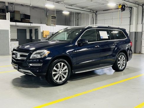 Used 2016 Mercedes-Benz GL 450 4MATIC image 17