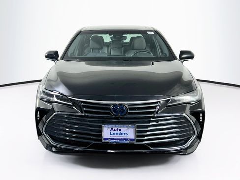 Used 2019 Toyota Avalon Limited w/ Advanced Safety Package FWD image 2