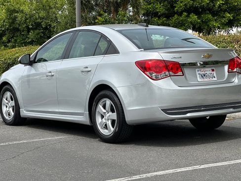 Used 2015 Chevrolet Cruze LT image 3