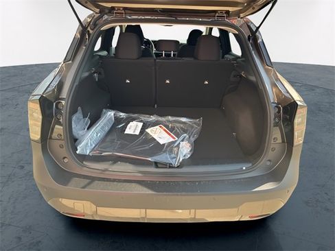 Used 2026 Nissan Kicks SV image 6