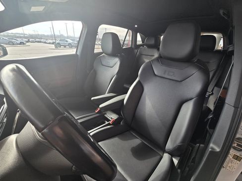 Used 2021 Volkswagen ID.4 Pro S w/ ID.4 Protection Package image 14