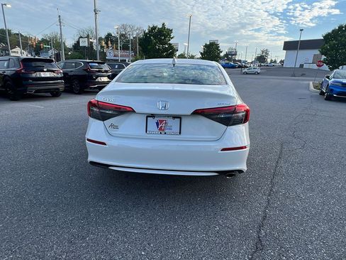 Used 2024 Honda Civic Sport image 5