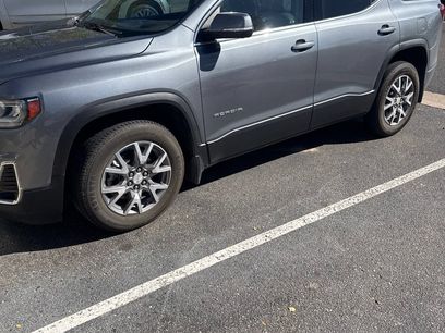 Used 2021 GMC Acadia SLT w/ Technology Package