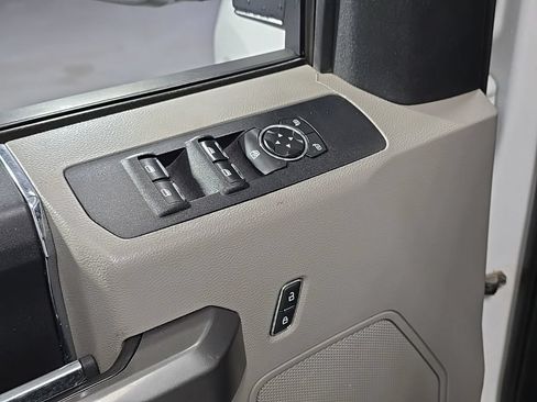 Used 2019 Ford F250 XLT AWD/4WD image 11