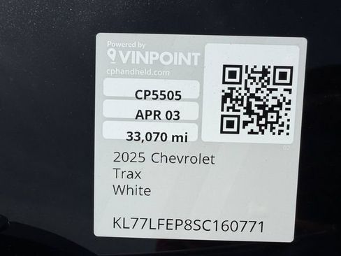 Used 2025 Chevrolet Trax LS FWD image 46
