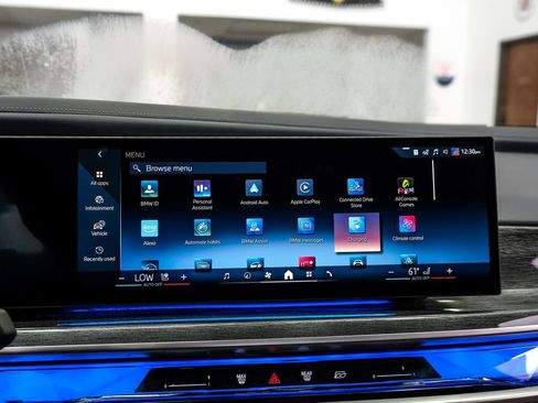 Used 2023 BMW i7 xDrive60 AWD/4WD image 19