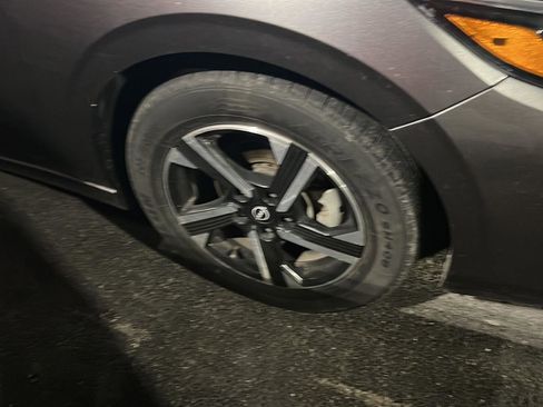 Used 2024 Nissan Sentra SV image 7