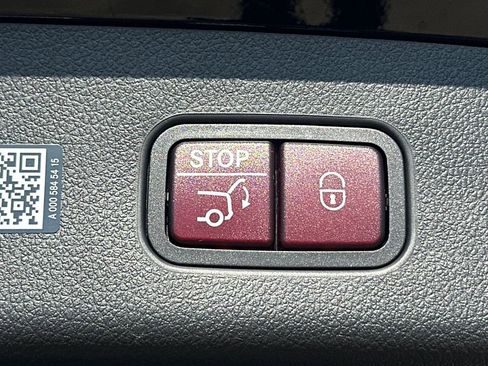 Used 2026 Mercedes-Benz GLC 350e 4MATIC image 22