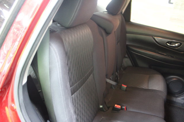 Used 2020 Nissan Rogue SV AWD/4WD image 11