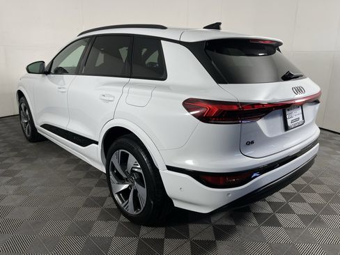 Used 2025 Audi Q6 e-tron Premium Plus w/ Premium Plus image 6