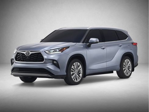 Used 2022 Toyota Highlander XLE AWD/4WD image 1