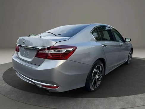 Used 2017 Honda Accord LX image 5