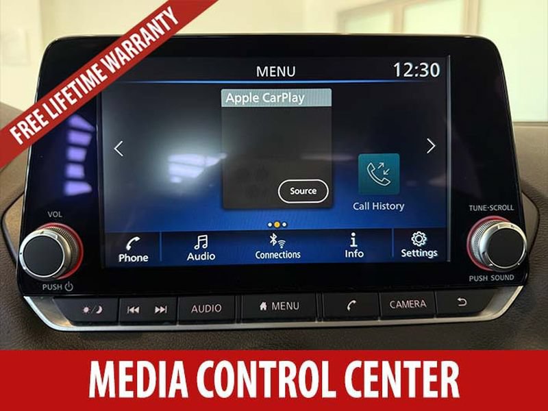 Used 2025 Nissan Sentra SR FWD image 11