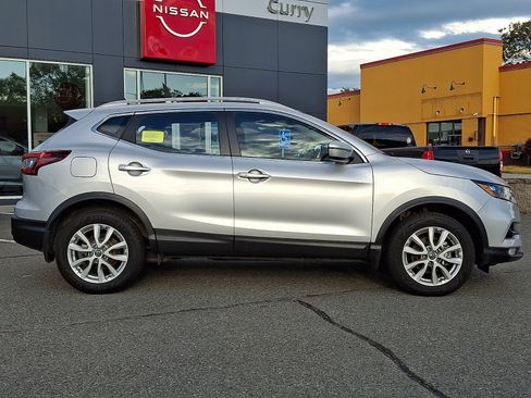 Used 2022 Nissan Rogue Sport SV AWD/4WD image 8