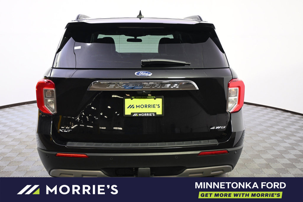 Used 2023 Ford Explorer XLT w/ Equipment Group 202A AWD/4WD image 5