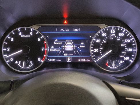 Used 2024 Nissan Sentra SV FWD image 23