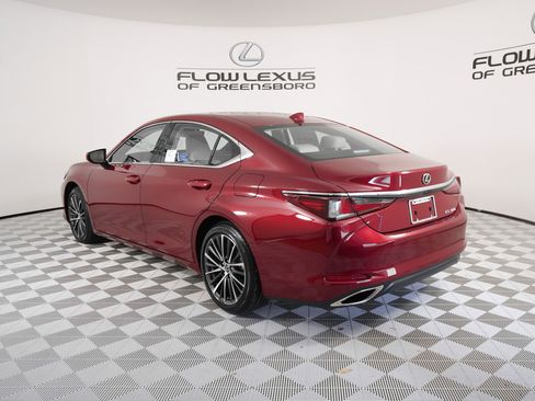 New 2025 Lexus ES 350 w/ Premium Package image 5