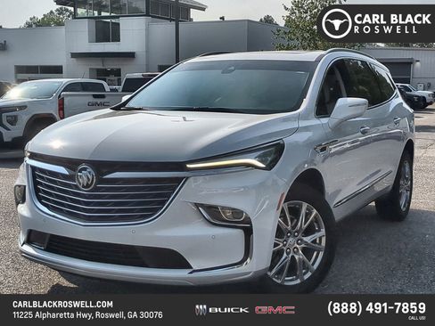 Used 2024 Buick Enclave Essence w/ Experience Buick Package FWD image 1