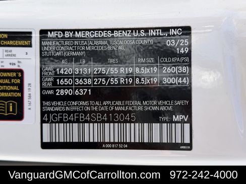 Used 2025 Mercedes-Benz GLE 350 4MATIC w/ Driver Assistance Package image 33
