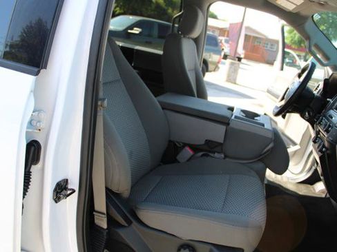 Used 2017 Ford F150 XLT AWD/4WD image 23