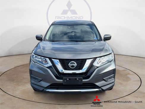 Used 2019 Nissan Rogue S image 8