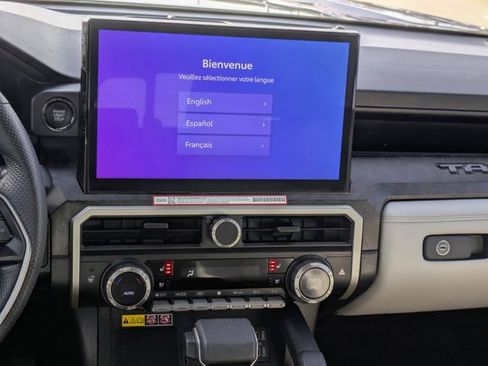 Used 2025 Toyota Tacoma Limited image 14