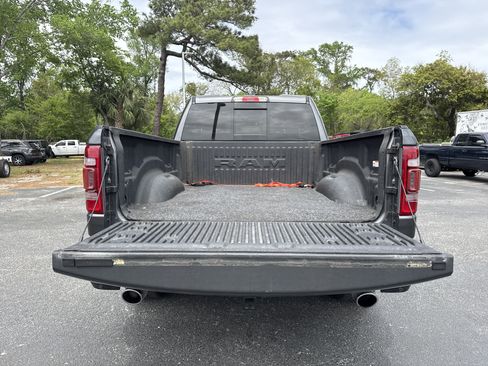 Used 2019 RAM 1500 Laramie image 29