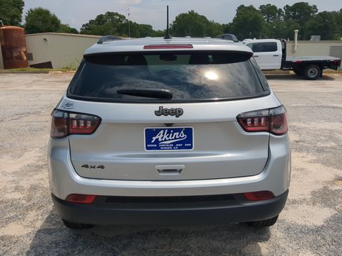New 2026 Jeep Compass Latitude AWD/4WD image 4