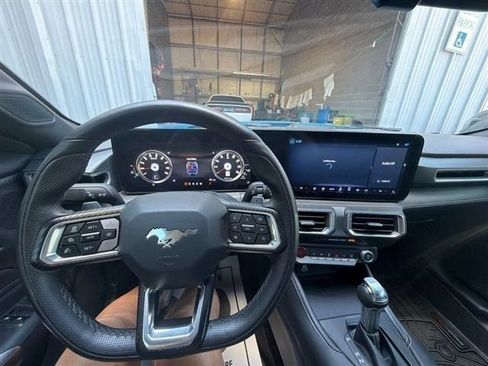 Used 2025 Ford Mustang GT Premium RWD image 30