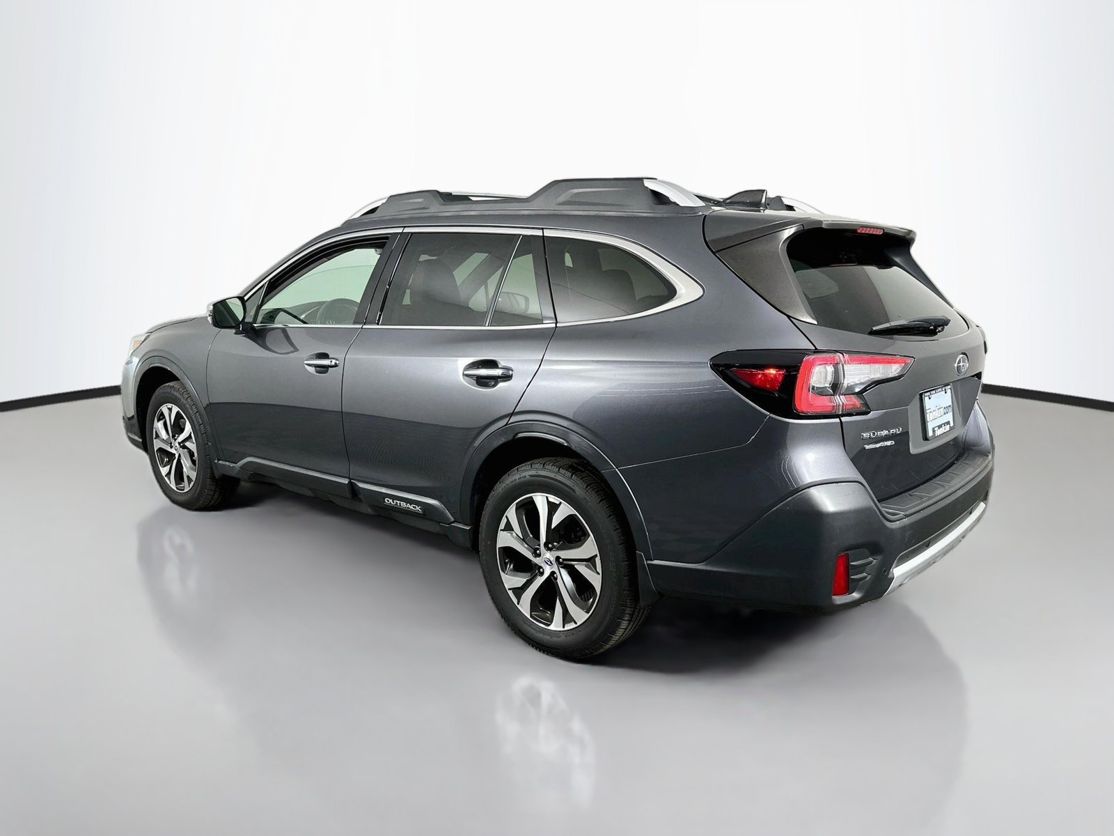 Used 2020 Subaru Outback Touring XT AWD/4WD image 6