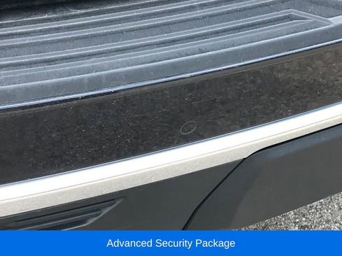 Used 2021 GMC Yukon Denali w/ Denali Premium Package AWD/4WD image 5