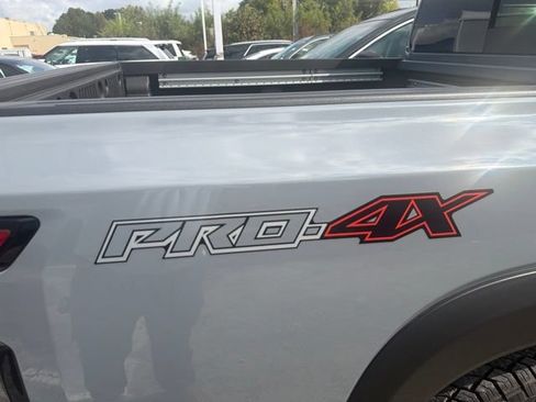 Used 2026 Nissan Frontier PRO-4X w/ Pro-4x Convenience Package AWD/4WD image 11
