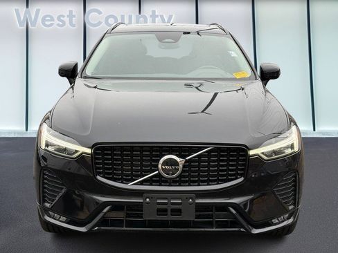Certified 2025 Volvo XC60 B5 Plus image 10