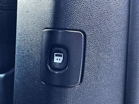 Used 2019 Dodge Grand Caravan GT FWD image 24