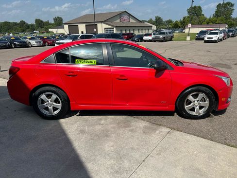 Used 2014 Chevrolet Cruze LT w/ All-Star Edition FWD image 4