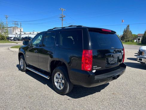 Used 2010 GMC Yukon SLT w/ SLT-2 Equipment Package AWD/4WD image 3