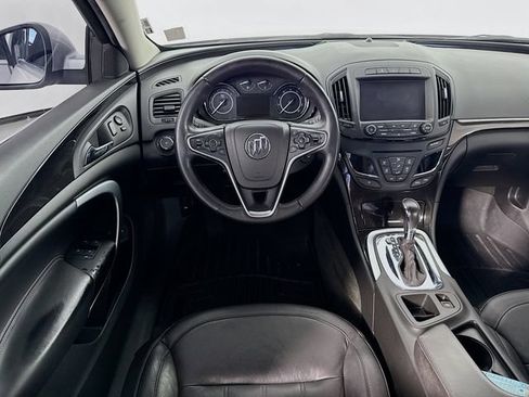 Used 2017 Buick Regal AWD image 23