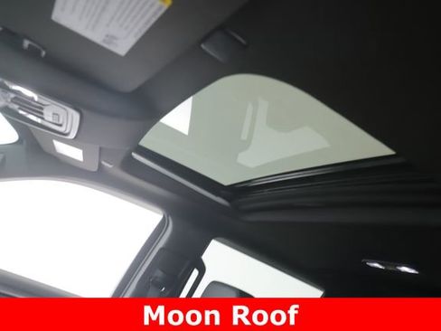 Used 2024 GMC Sierra 1500 AT4 w/ Technology Package image 18