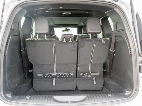 New 2026 Chrysler Pacifica Limited w/ Uconnect Theater Family Group FWD image 9